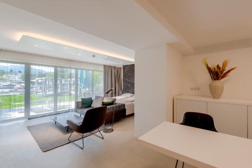 Seesuite 2
